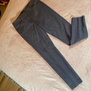 LOFT Julie ankle pants. Size 2. Grey.